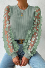 Load image into Gallery viewer, Dreamy Textured Applique Long Sleeve Blouse