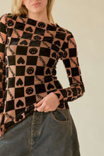 Load image into Gallery viewer, Heart Print Long Sleeve Top