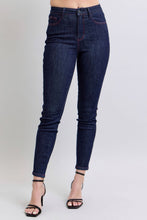 Load image into Gallery viewer, Judy Blue  Heart Shaped Back Pockets Skinny Jeans