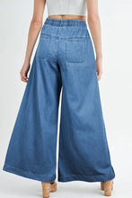 Load image into Gallery viewer, Drawstring Elastic Waist Wide Leg Jeans