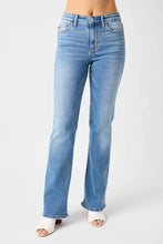 Load image into Gallery viewer, Mid-Rise Waist Straight Jeans