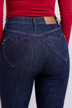 Load image into Gallery viewer, Judy Blue  Heart Shaped Back Pockets Skinny Jeans