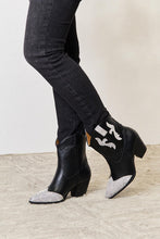 Load image into Gallery viewer, Bella Rhinestone Pointed  Boots