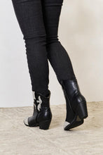 Load image into Gallery viewer, Bella Rhinestone Pointed  Boots