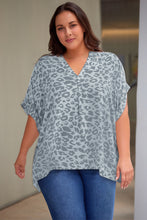 Load image into Gallery viewer, Plus Size Printed Notched Neck Half Sleeve Top