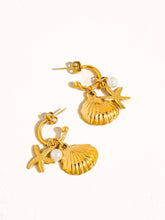 Load image into Gallery viewer, Marlène 18K Gold Non-Tarnish Sea Shell and Star Earring