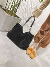 Load image into Gallery viewer, Faux Fur Solid Color Tote Bag