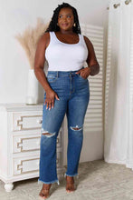 Load image into Gallery viewer, Distressed Raw Hem Jeans