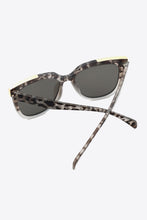 Load image into Gallery viewer, Tortoiseshell Polycarbonate Frame Full Rim Sunglasses