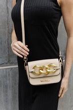 Load image into Gallery viewer, Lexi Chain Detail Crossbody Bag