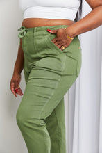 Load image into Gallery viewer, Judy Blue Drawstring Waist Pocket Jeans