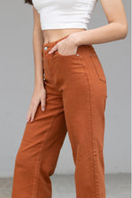 Load image into Gallery viewer, Judy Blue Feeling Special Pocket Jeans