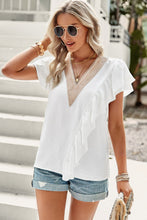 Load image into Gallery viewer, Contrast Ruffle Trim Flutter Sleeve Blouse