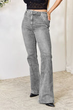 Load image into Gallery viewer, High Waist Slim Flare Jeans