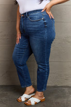 Load image into Gallery viewer, Taylor High Waist Shield Back Pocket Slim Fit Jeans